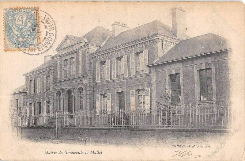 Carte postale ancienne Mairie De Gonneville La Mallet à Gonneville-la-Mallet