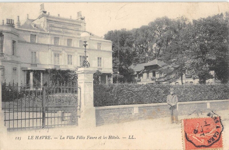 Carte postale ancienne Le Havre - La Villa Felix Faure Et Les Hotels au Havre