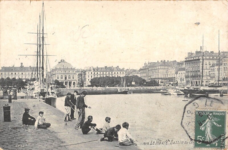 Carte postale ancienne Le Havre - Bassin Du Commerce au Havre