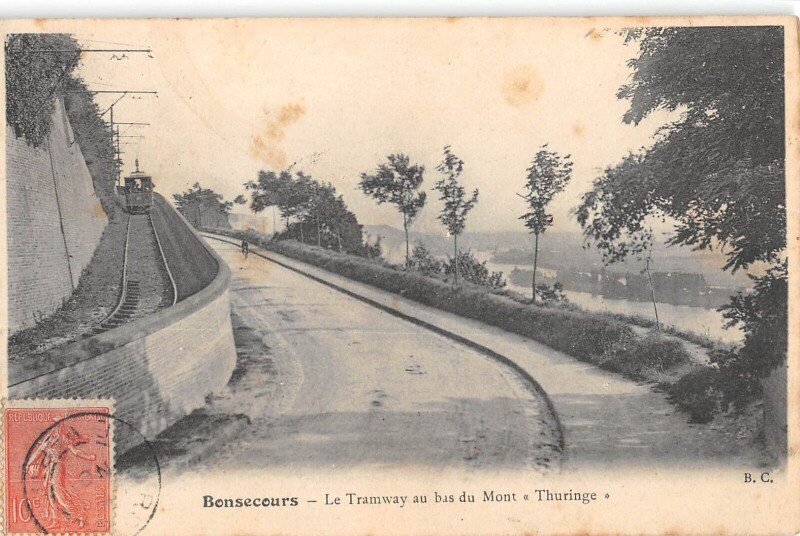 Carte postale ancienne Bonsecours - Le Tramway Au Bas Du Mont Thuringe à Bonsecours