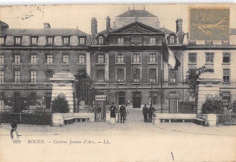 Carte postale ancienne Rouen - Caserne Jeanne D'Arc à Rouen