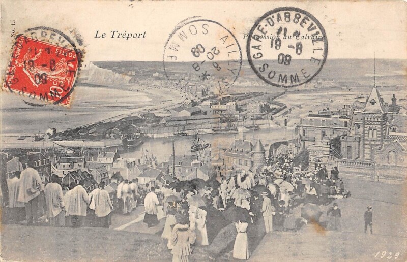Carte postale ancienne Le Treport - Procession Au Calvaire