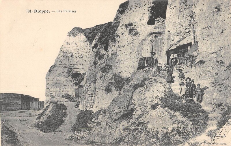 Carte postale ancienne Dieppe - Les Falaises à Dieppe