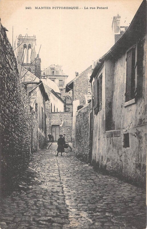 Carte postale ancienne Mantes - Rue Potard