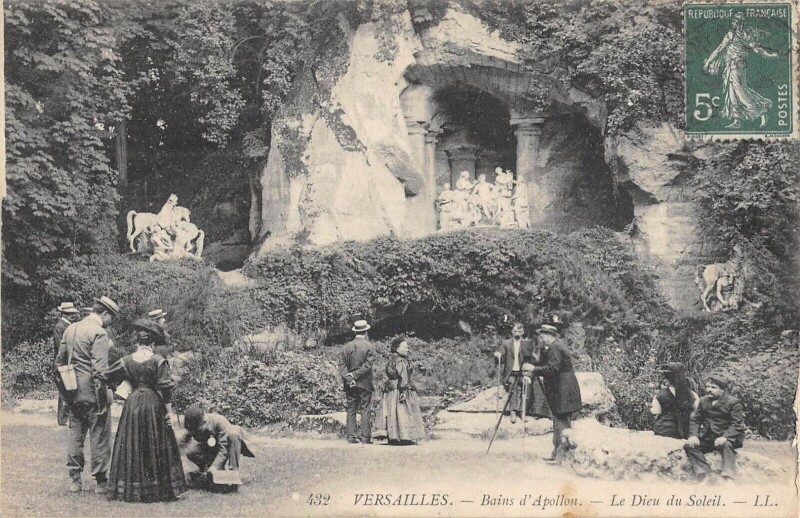 Carte postale ancienne Versailles - Bains D'Appolon - Le Dieu Du Soleil à Versailles