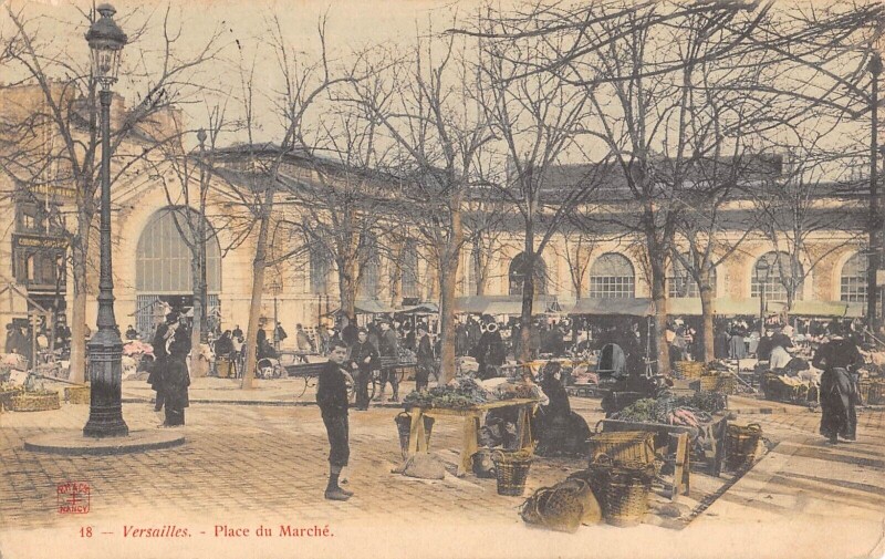 Carte postale ancienne Versailles - Place Du Marche à Versailles