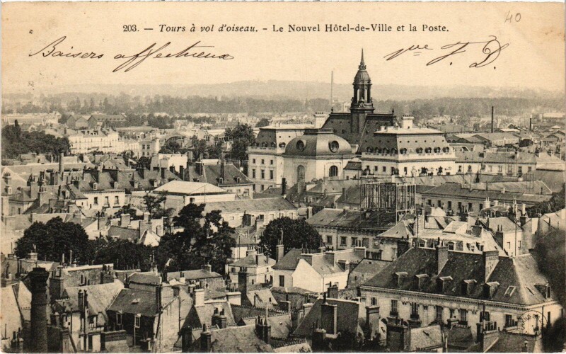 Carte postale ancienne Tours Hotel de Ville et la Posta à Tours