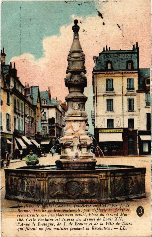 Carte postale ancienne Tours Fontaine de Beaune à Tours