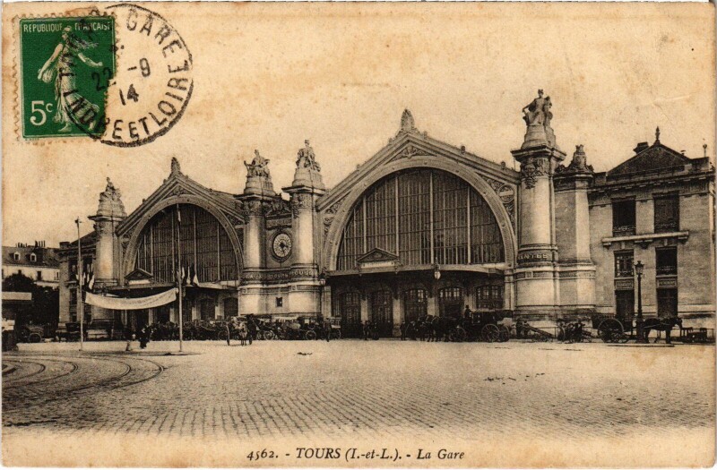 Carte postale ancienne Tours La Gare à Tours