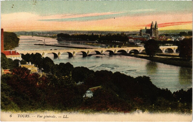 Carte postale ancienne Tours vue generale à Tours