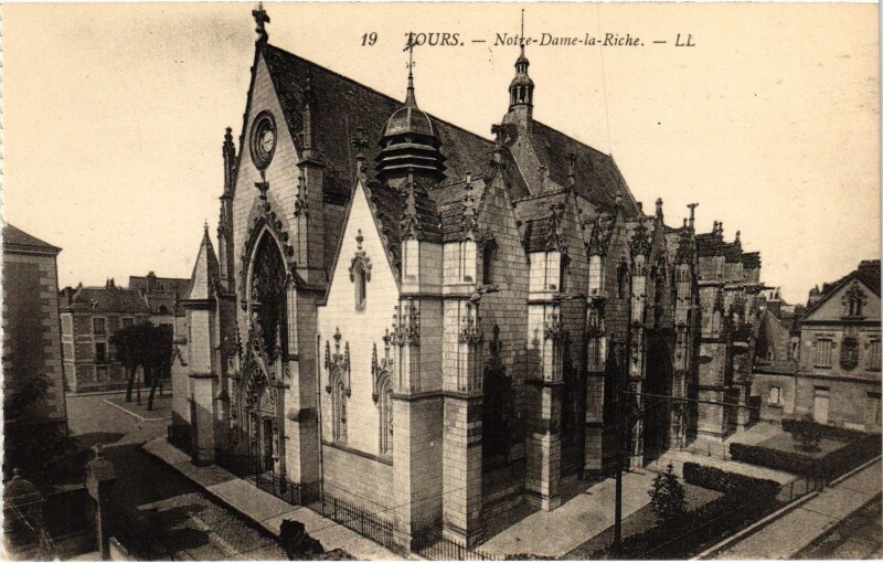 Carte postale ancienne Tours Notre Dame la Riche à La Riche