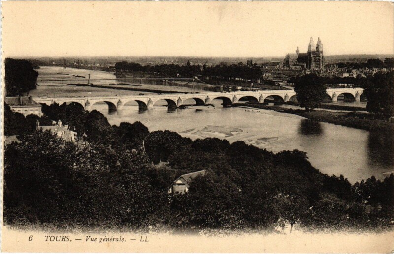 Carte postale ancienne Tours vue generale à Tours