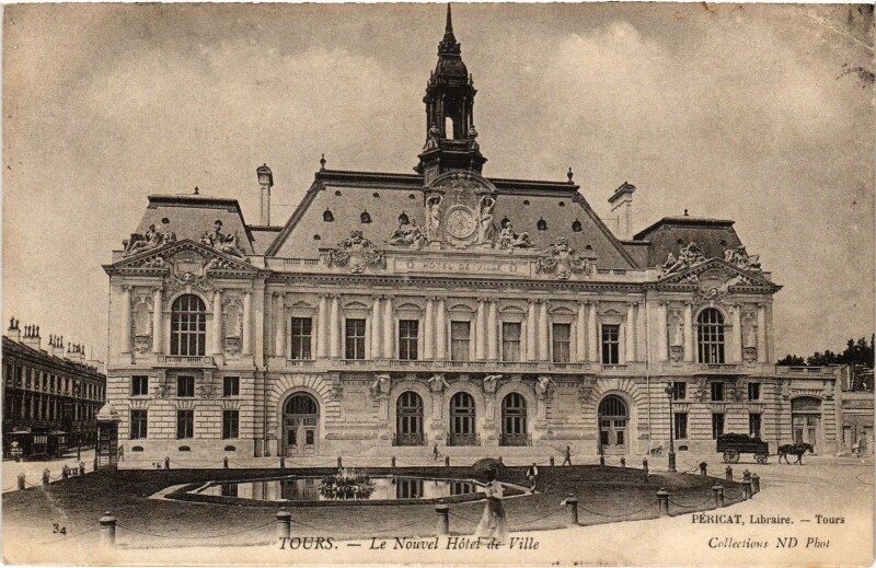 Carte postale ancienne Tours Hotel de Ville à Tours