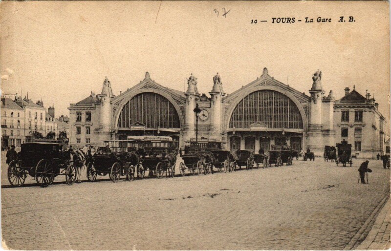 Carte postale ancienne Tours La Gare à Tours