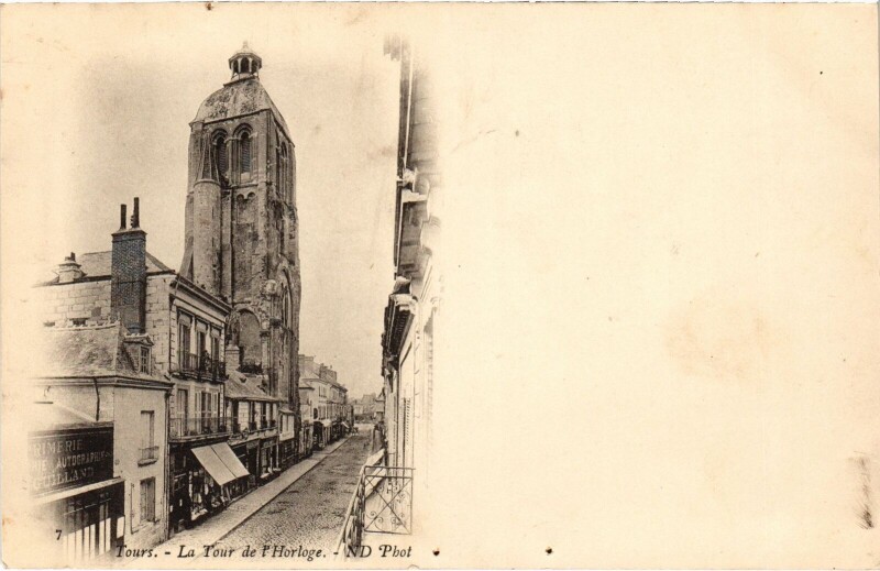 Carte postale ancienne Tours Tour de l'Horloge à Tours