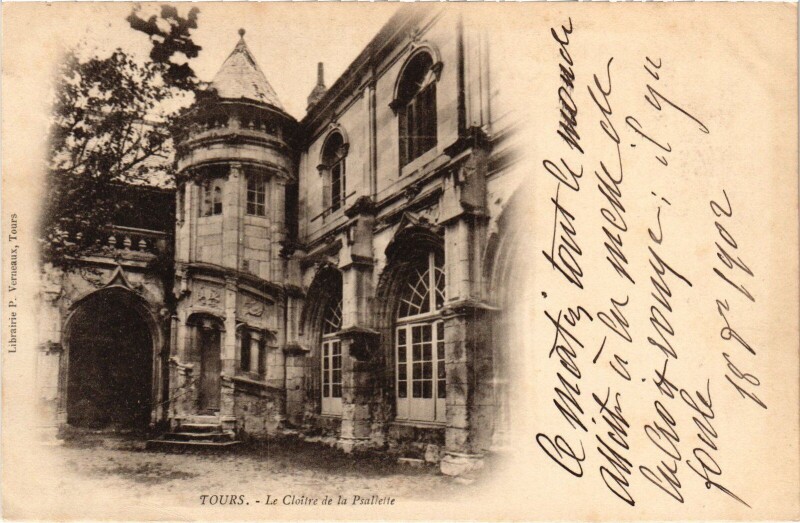 Carte postale ancienne Tours Cloitre de la Psalette à Tours