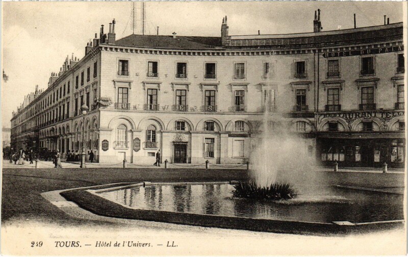 Carte postale ancienne Tours Hotel de l'Univers à Tours