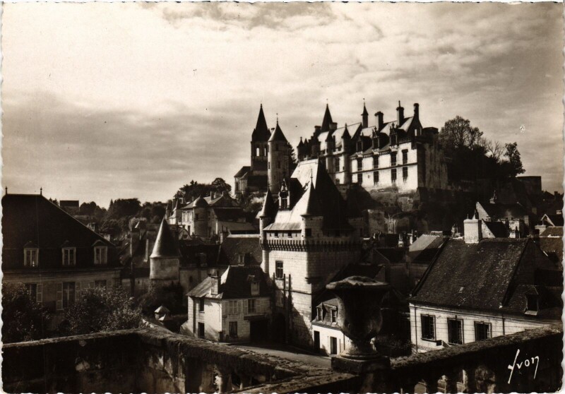 Carte postale ancienne Loches Porte des Cordeliers à Loches