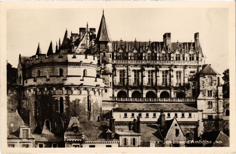 Carte postale ancienne Amboise Le Chateau à Amboise