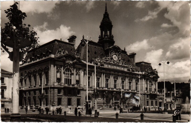 Carte postale ancienne Tours Hotel de Ville à Tours