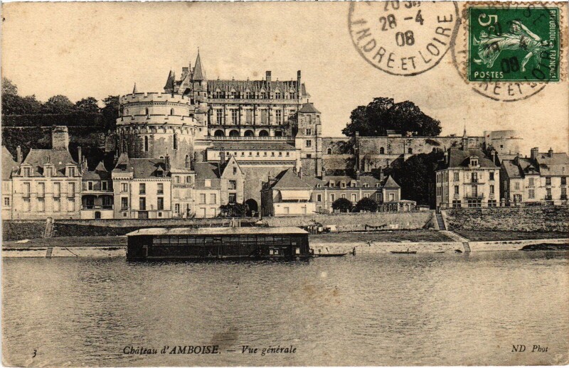 Carte postale ancienne Amboise le Chateau vue generale à Amboise