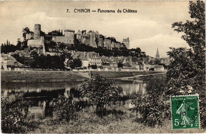 Carte postale ancienne Chinon panorama du Chateau à Chinon