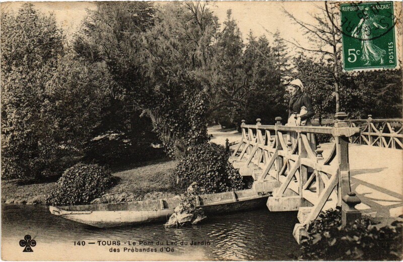 Carte postale ancienne Tours Pont du Lac du Jardin à Tours
