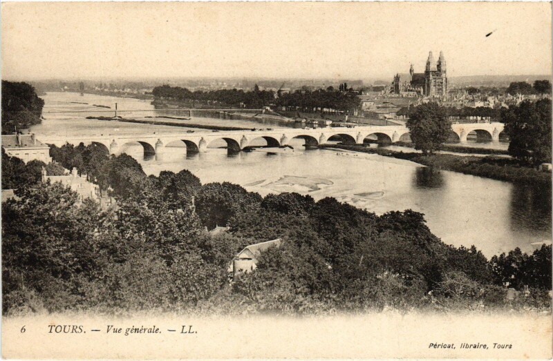 Carte postale ancienne Tours vue generale à Tours