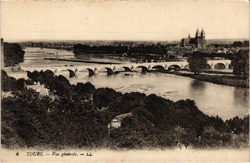 Carte postale ancienne Tours vue generale à Tours