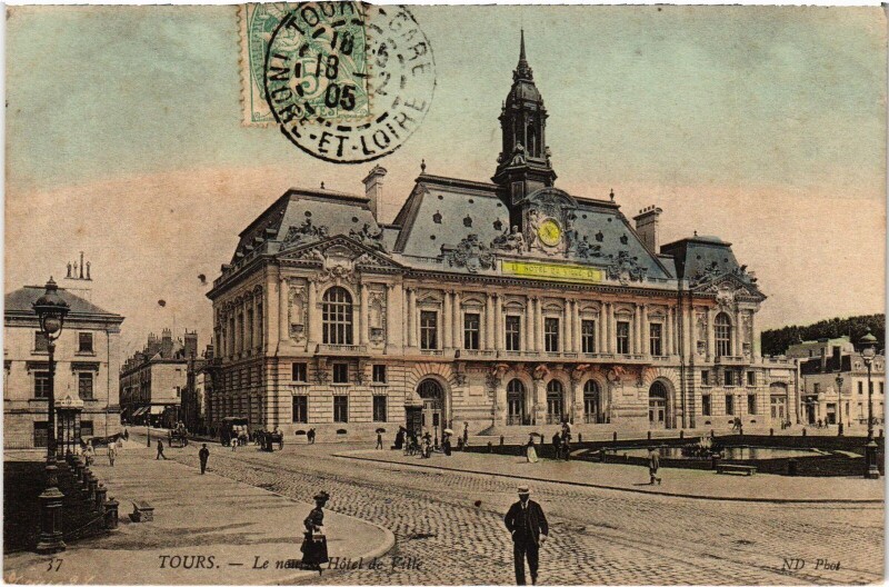 Carte postale ancienne Tours Hotel de Ville à Tours