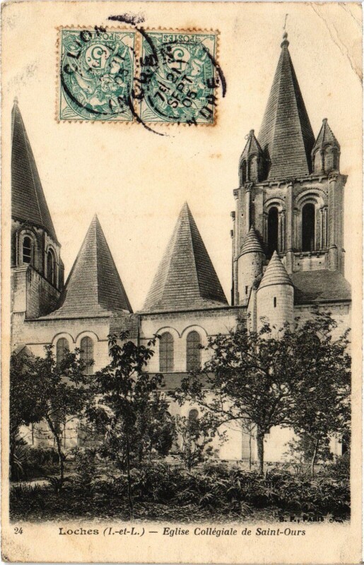 Carte postale ancienne Loches Eglise Collegiale de Saint-Ours à Loches