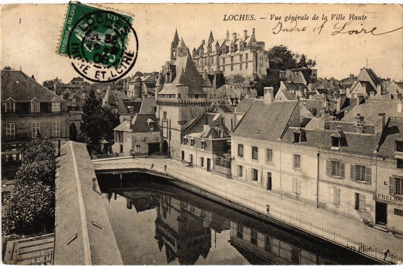 Carte postale ancienne Loches vue generale de la Ville Haute à Loches