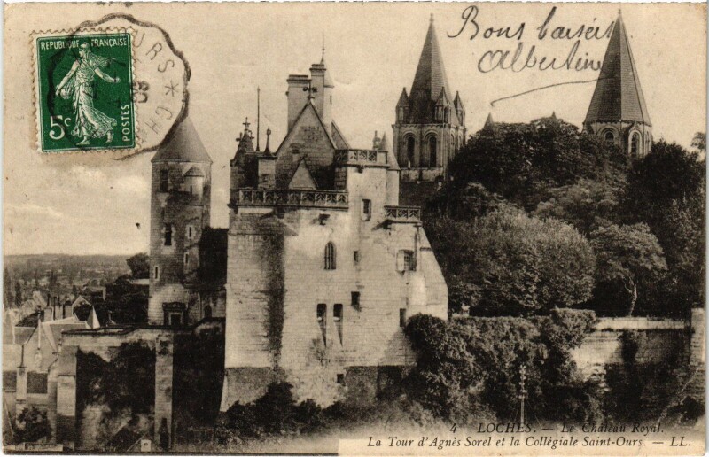 Carte postale ancienne Loches Chateau Royal Tour d'Agnes Sorel à Loches