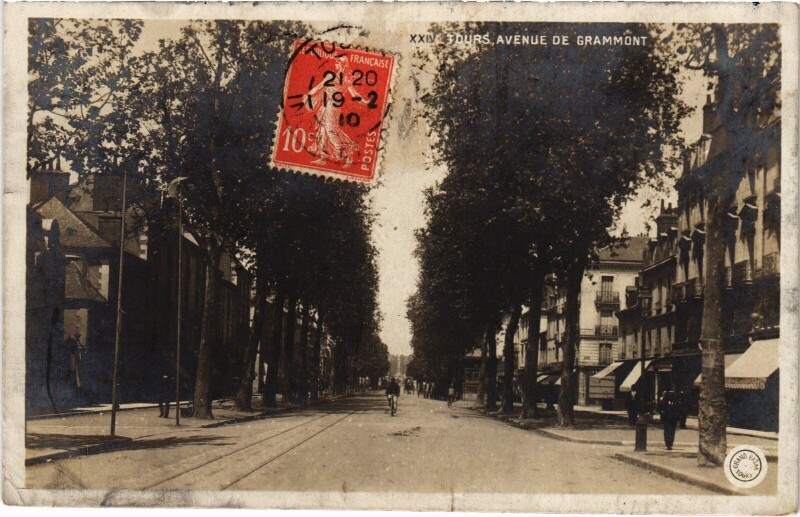 Carte postale ancienne Tours Avenue Grammont à Tours