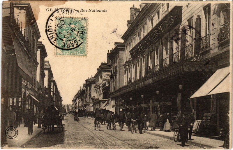 Carte postale ancienne Tours Rue Nationale à Tours
