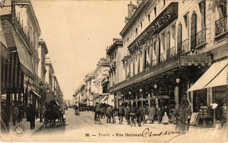 Carte postale ancienne Tours Rue Nationale à Tours