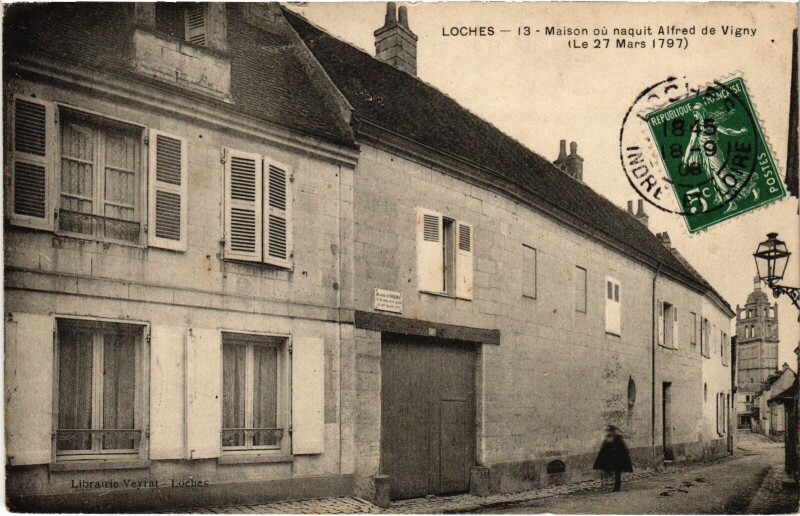 Carte postale ancienne Loches Maison Alfred de Vigny à Loches