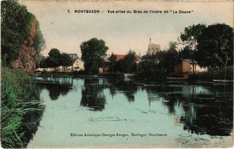 Carte postale ancienne Montbazon vue prise du Bras de l'Indre à Montbazon
