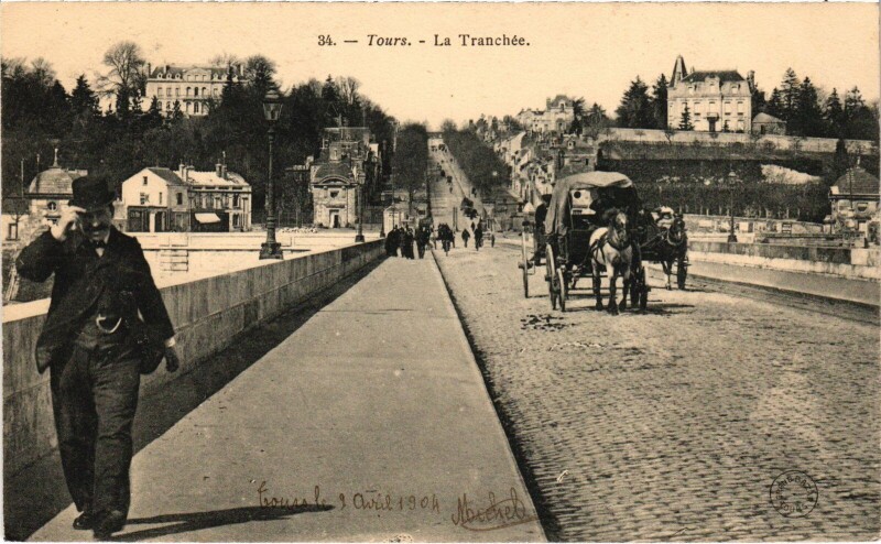 Carte postale ancienne Tours La Tranchee à Tours