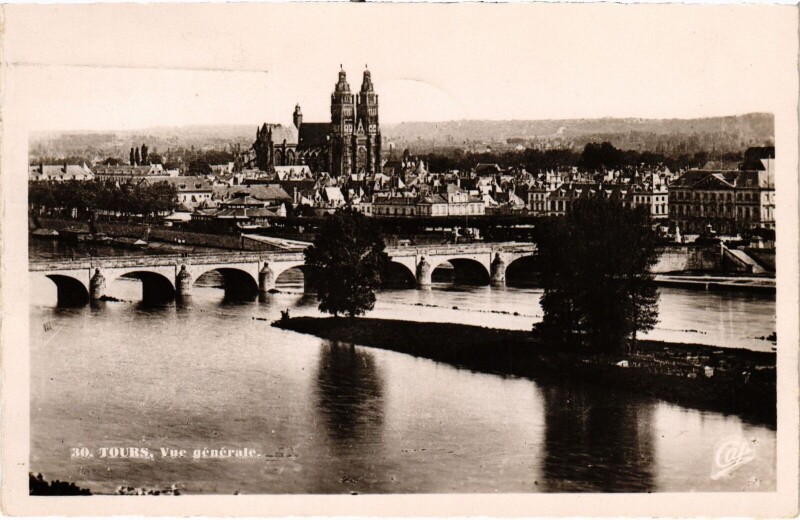 Carte postale ancienne Tours vue generale à Tours
