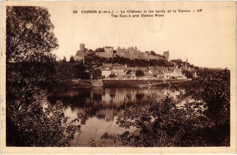 Carte postale ancienne Chinon le Chateau à Chinon
