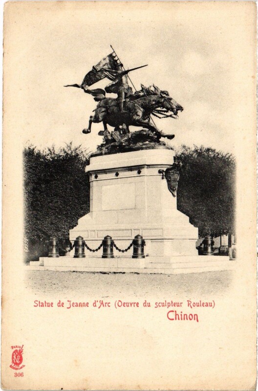 Carte postale ancienne Chinon Statue de Jeanne d'Arc à Chinon