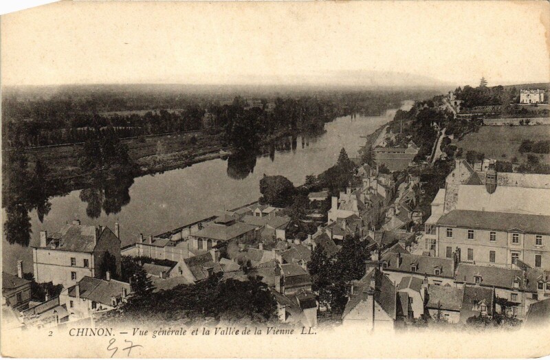 Carte postale ancienne Chinon vue generale à Chinon