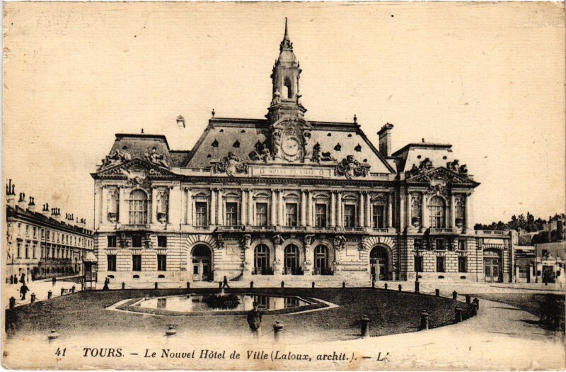 Carte postale ancienne Tours Hotel de Ville à Tours