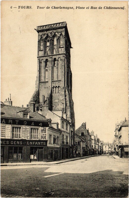 Carte postale ancienne Tours Tour Charlemagne à Tours