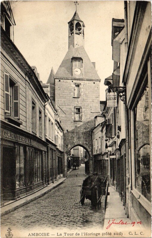 Carte postale ancienne Amboise Tour de l'Horloge à Amboise
