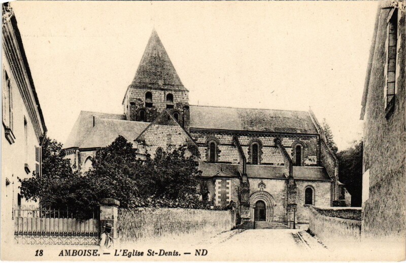Carte postale ancienne Amboise Eglise Saint-Denis à Amboise