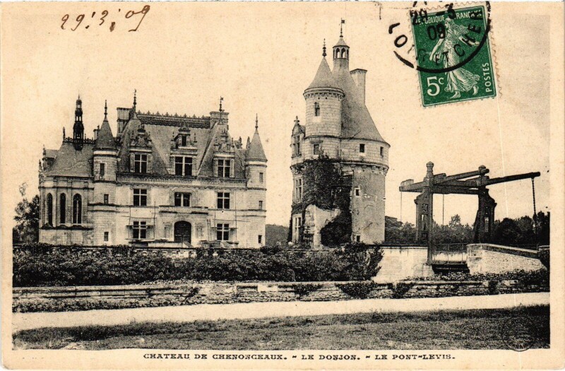 Carte postale ancienne Chenonceaux le Chateau le Donjon à Chenonceaux