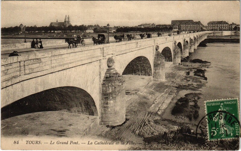 Carte postale ancienne Tours le Grand Pont à Tours