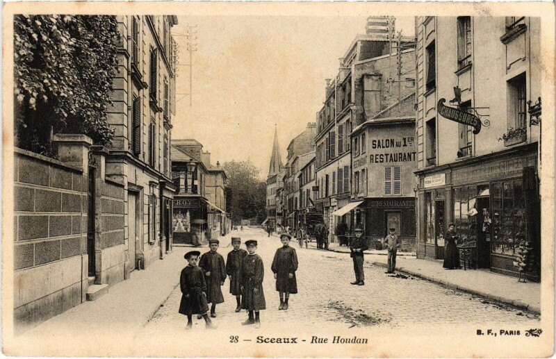 Carte postale ancienne Sceaux Rue Houdon à Sceaux